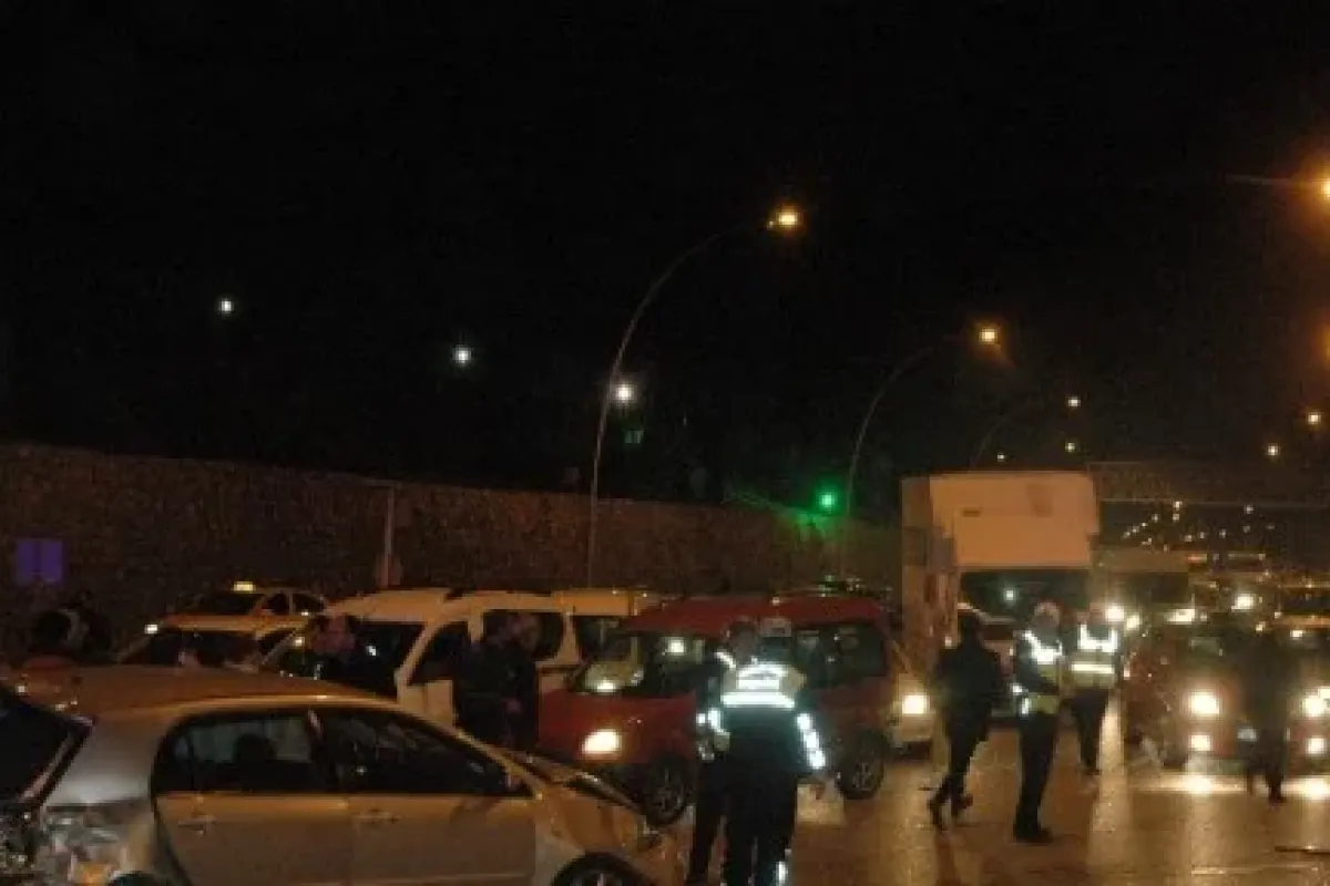 Başkent’te freni boşalan kamyon dehşet saçtı