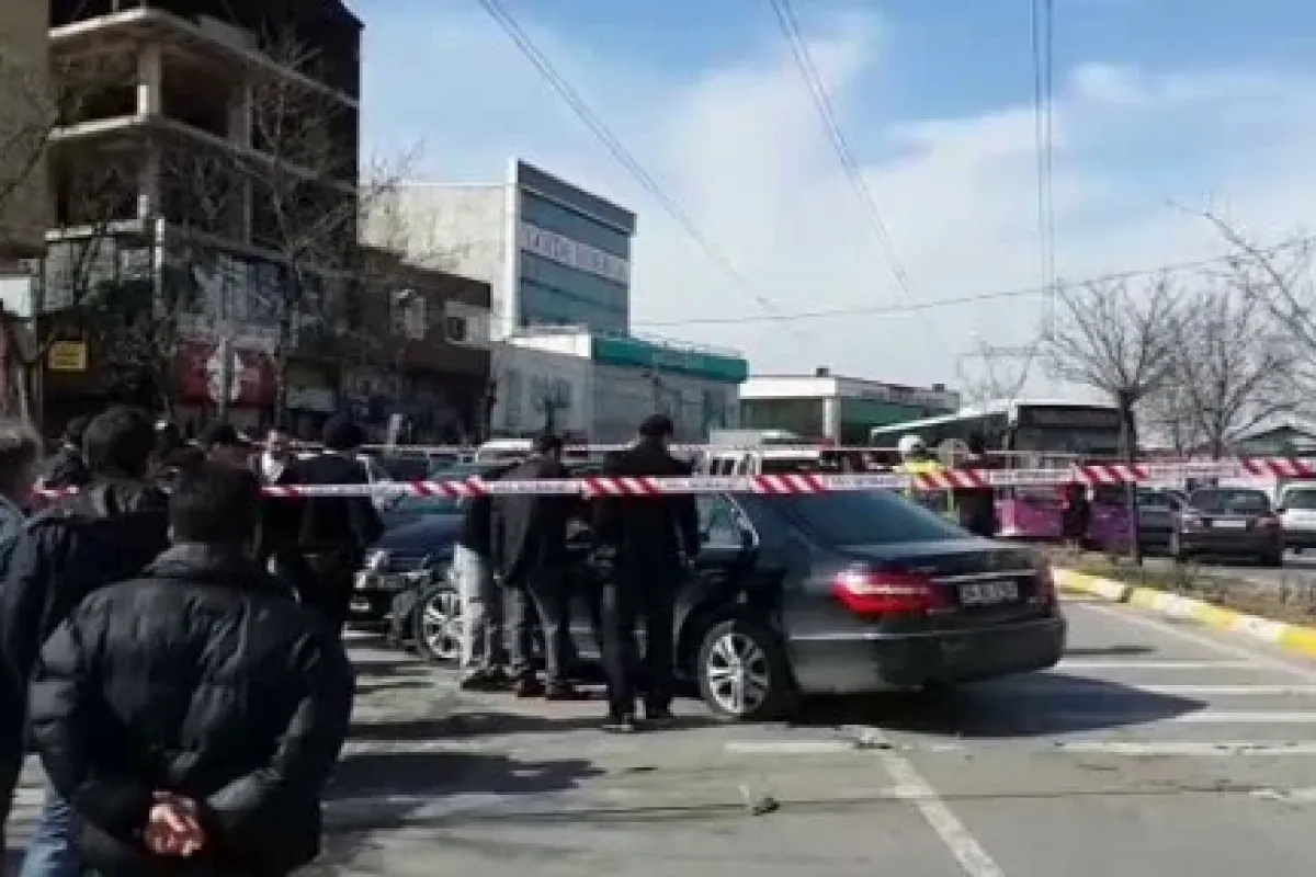 İstanbul’da bir otomibile kurşun yağmuru