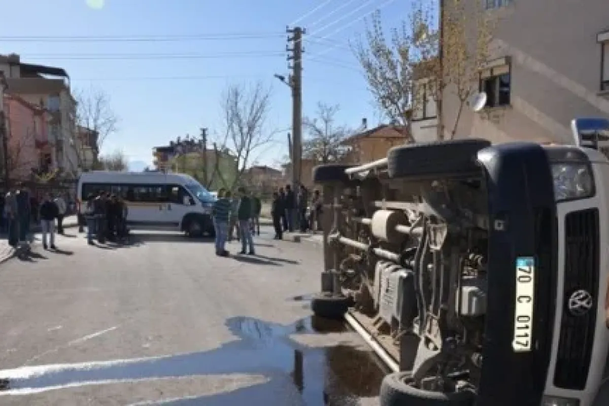 Okul servisleri çarpıştı: 8 yaralı