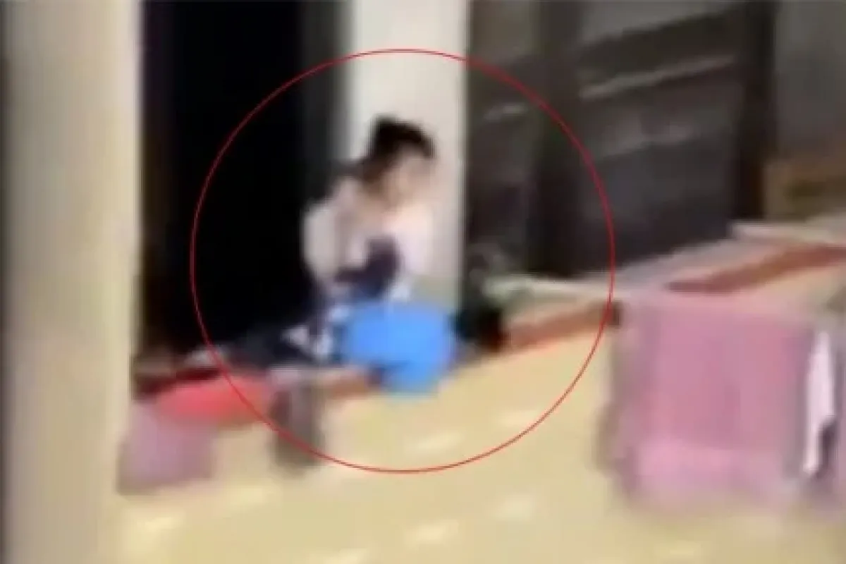 Bu kadın bir anne ama insan mı siz karar verin !