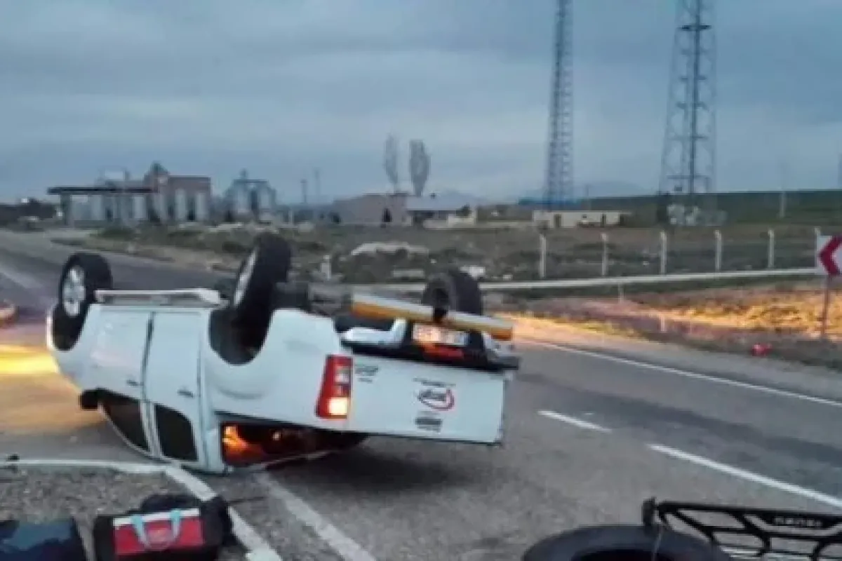 Otomobiller çarpıştı: 8 yaralı