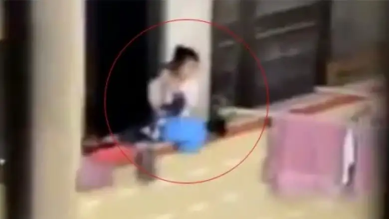 Bu kadın bir anne ama insan mı siz karar verin !