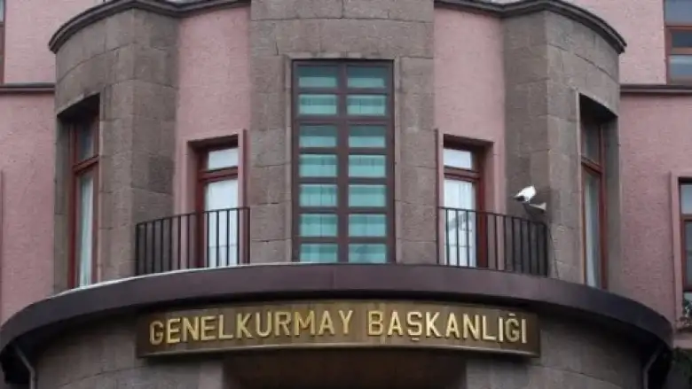 C-4 tipi patlayıcılarla birlikte 8 kişi yakalandı