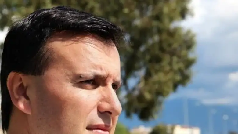 Hem memur hem yazar hem de yönetmen