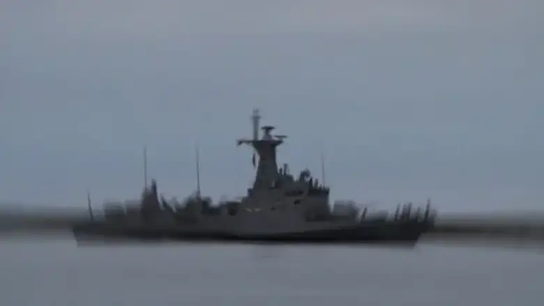 İran Aden Körfezi’ne savaş gemisi gönderdi