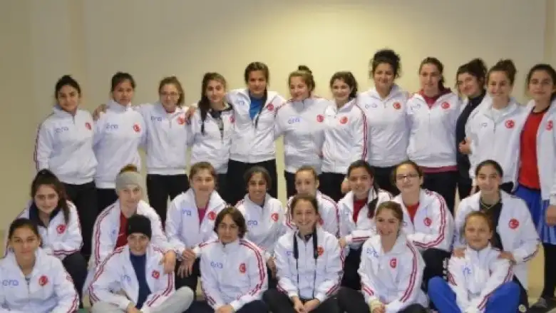 Milli Eldivenler Dünya Şampiyonasına hazırlanıyor