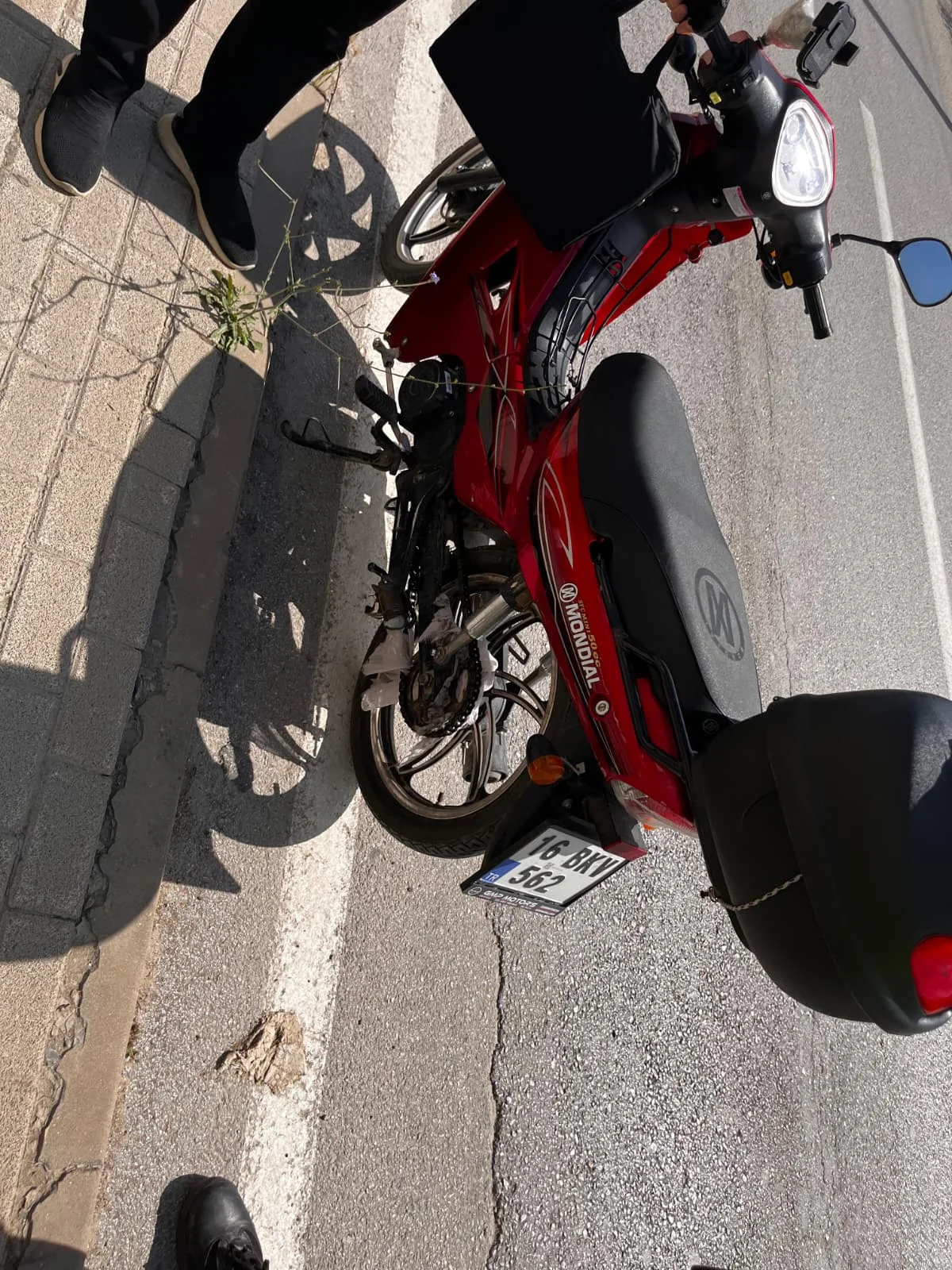 Bu kazanın sebebi etek!