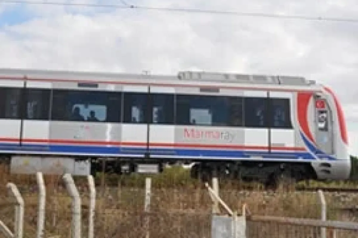 Tren raylarında bomba paniği