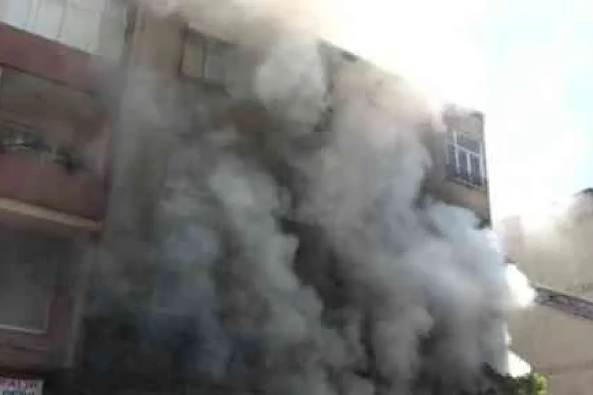 Zeytinburnu"nda Patlama: 4 Yaralı