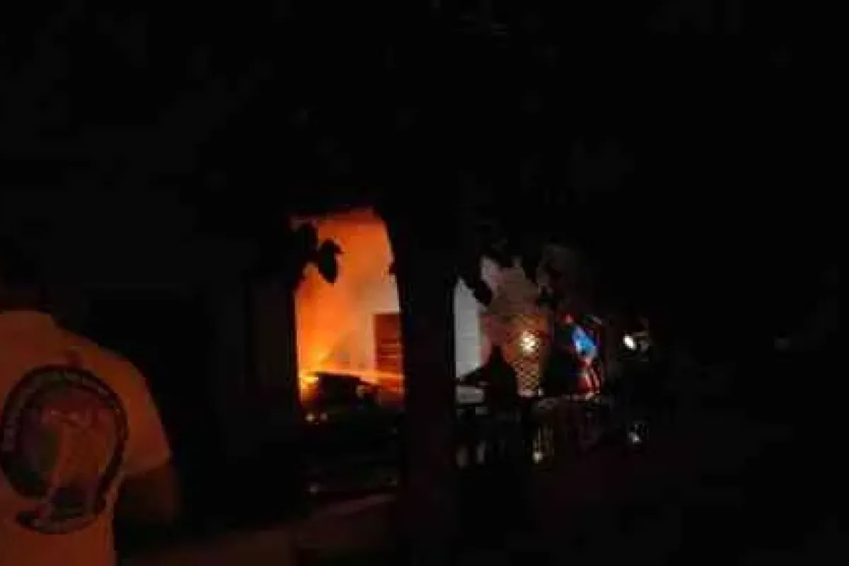 Turizm Merkezini Sarsan Yangın