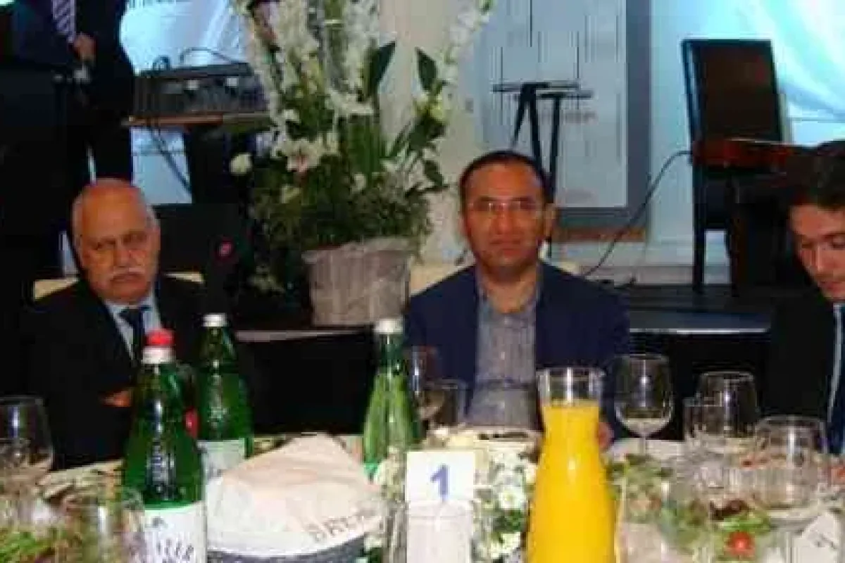 "türkiye Sıkıntısı Olan Her ülkenin Yanında"