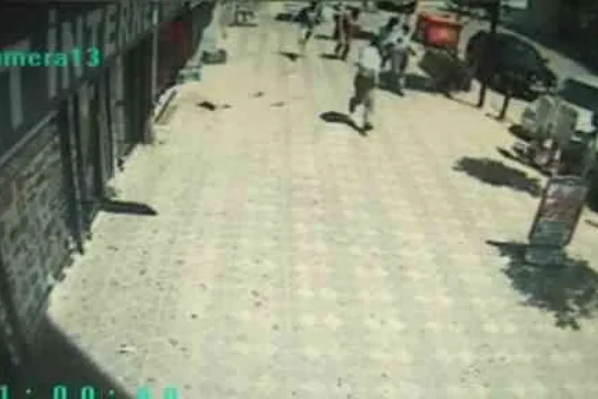 Zeytinburnu"ndaki Patlama Güvenlik Kamerasında