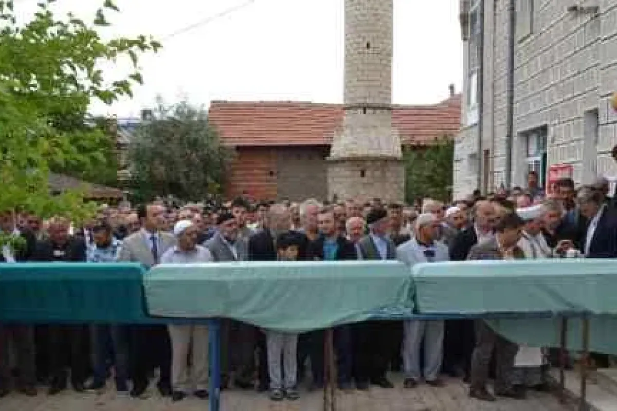 O Gurbetçilere Gözü Yaşlı Veda