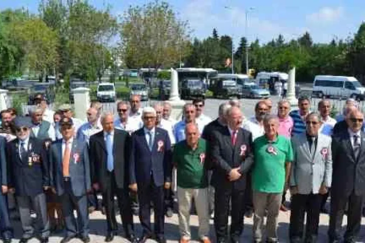 Tıpkı 40 Yıl öncesi Gibi