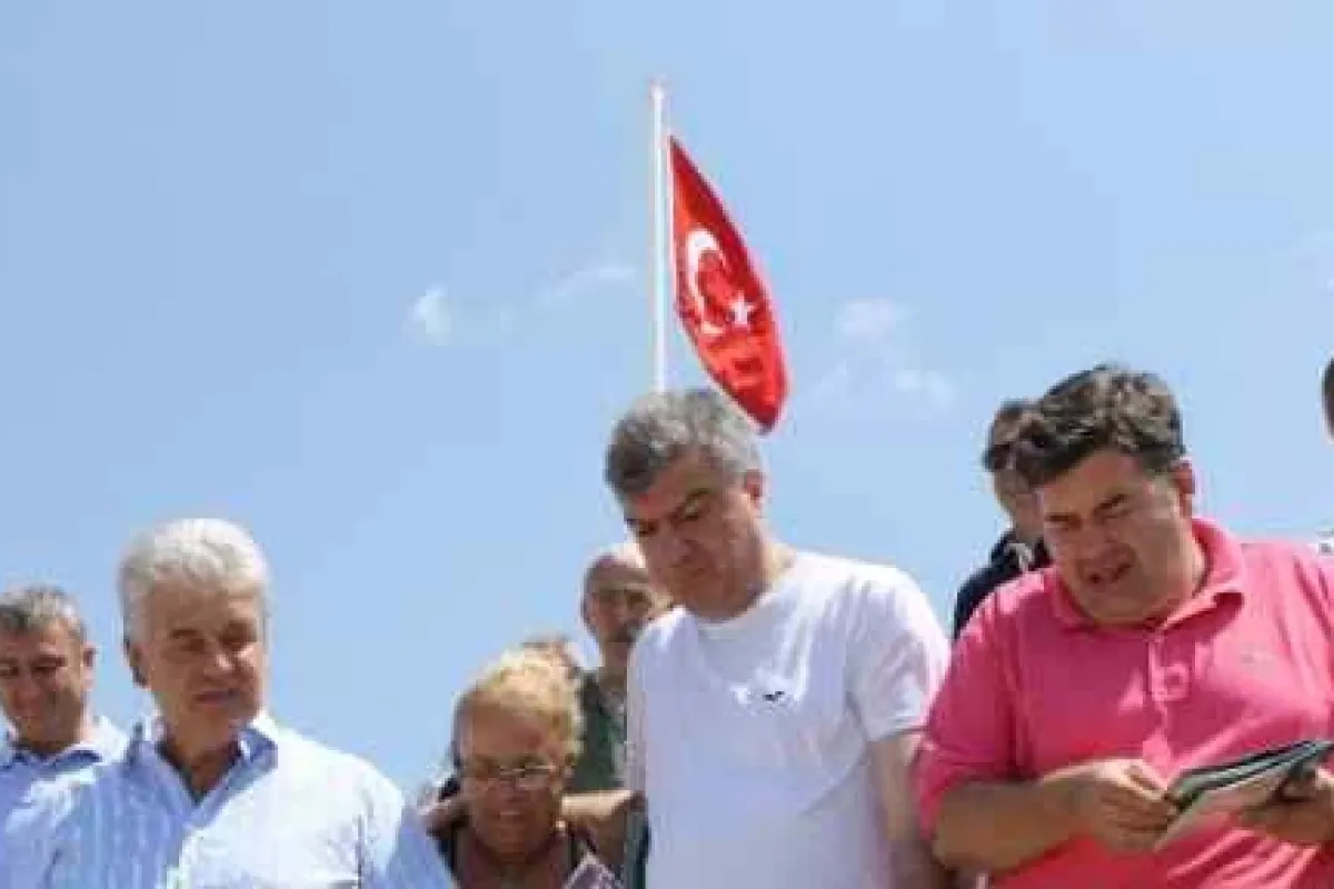 Tatilcilerin Ayağına "tıpış Tıpış" Giden Chp Oldu