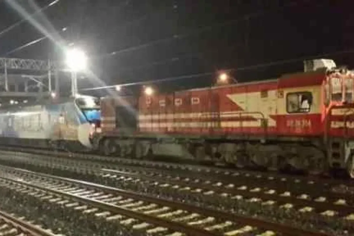 Yüksek Hızlı Tren Kocaeli’nde Arıza Yaptı