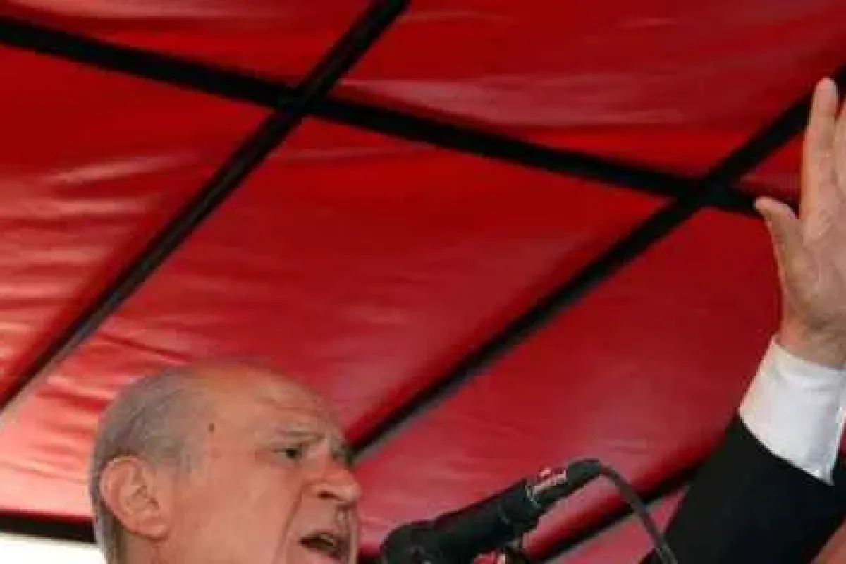 "okyanus ötesi" Diye Saydıran Bahçeli çark Etti: "yaşını Başını Almış Bir Adama..."