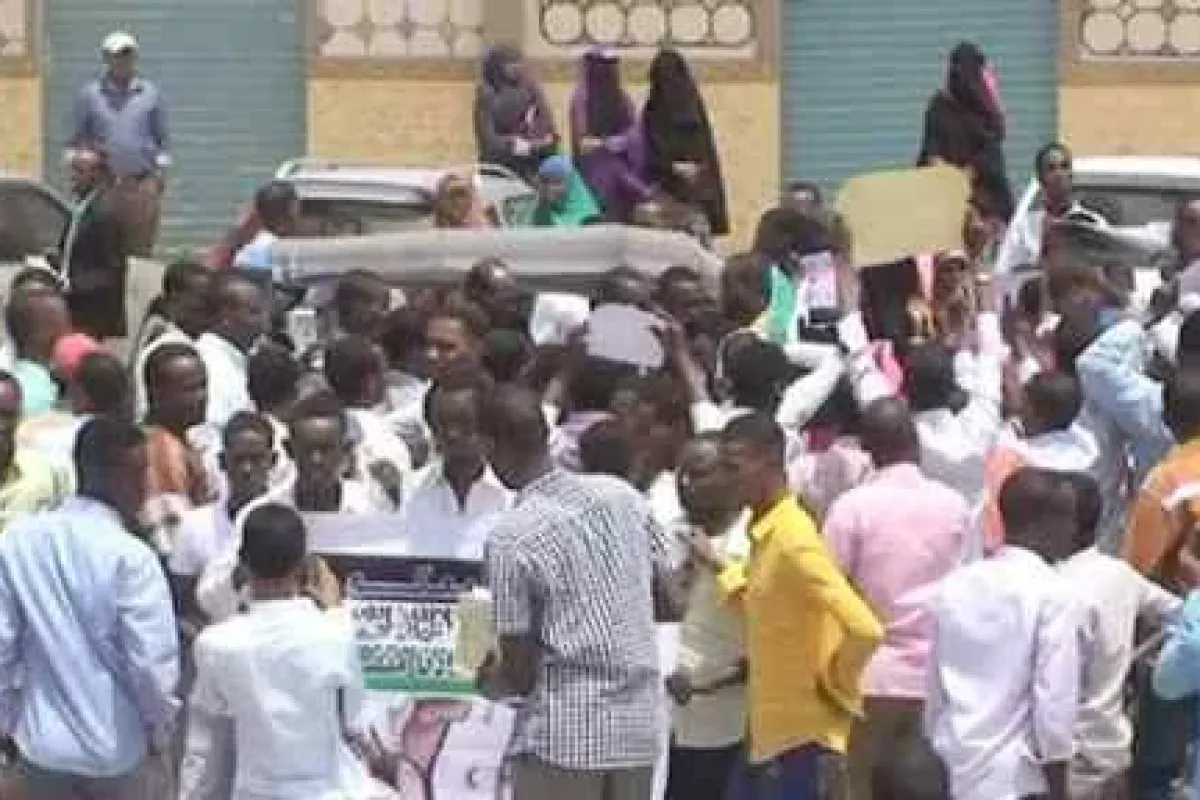 Somalililer Gazzeli Kardeşlerine Destek Verdi