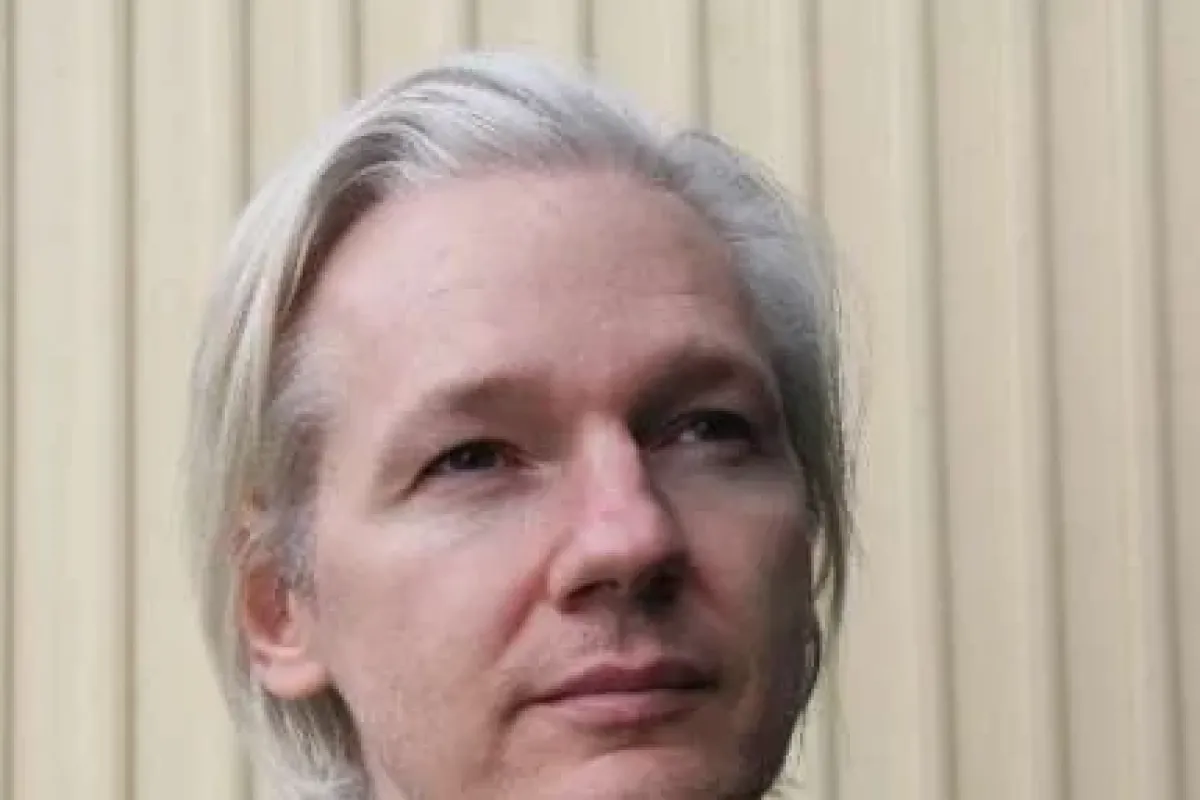 Wikileaks’in Kurucusu O ülkeden Ayrılıyor