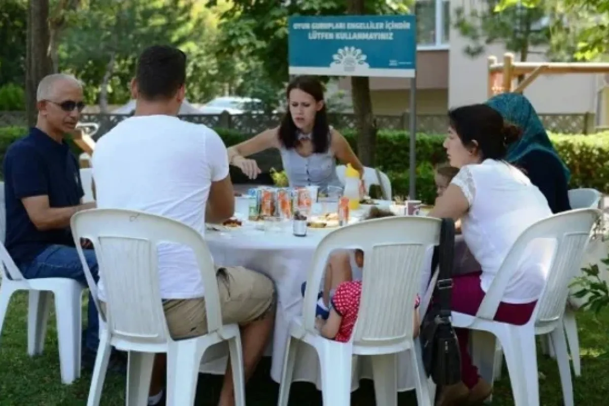 Görme Engellilerin Aileleri Nilüfer’de Kahvaltıda…
