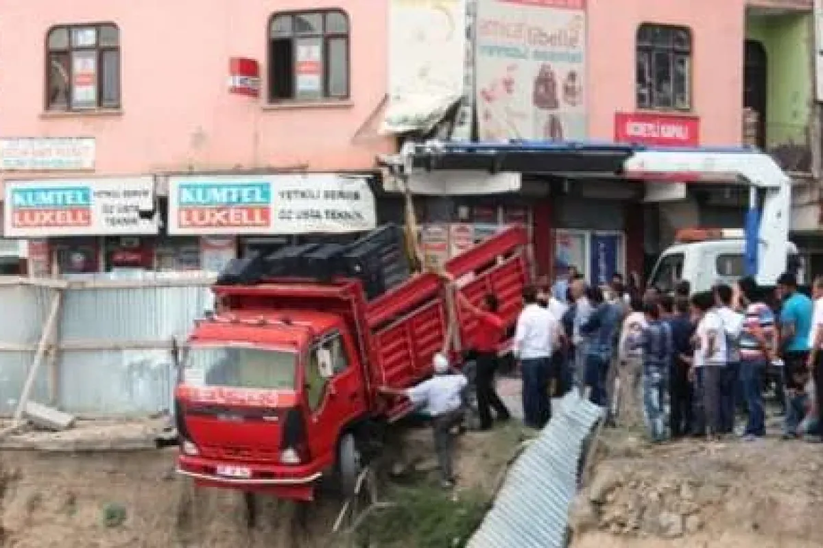 Yürekler Ağza Geldi