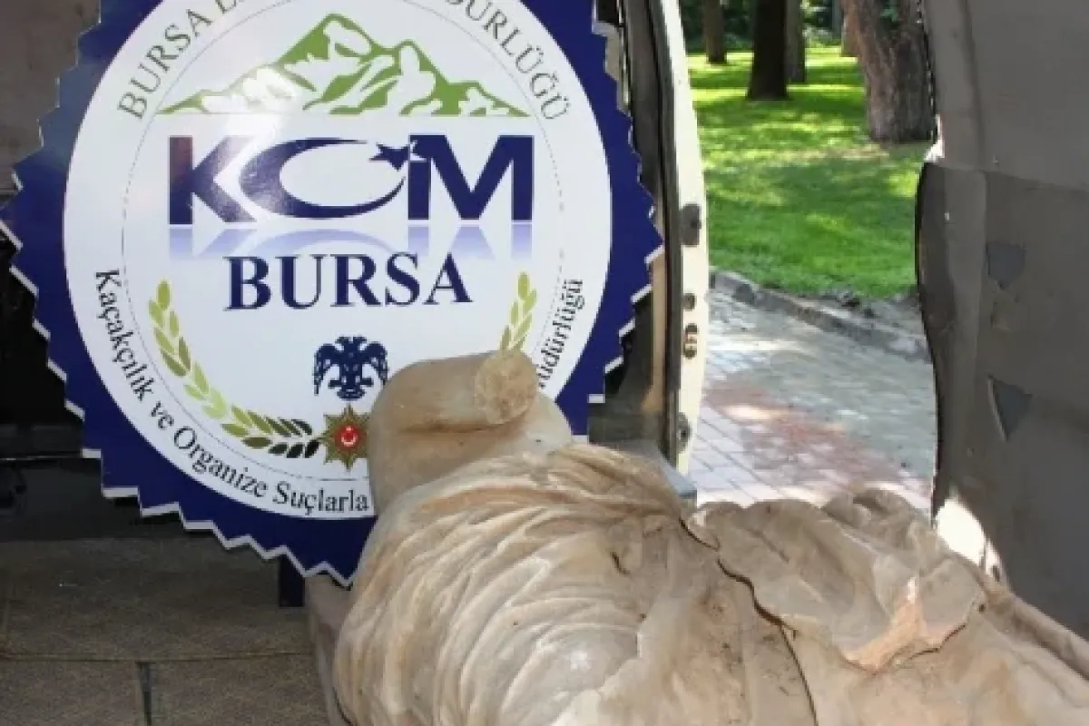 Bursa’da Tarihi Heykel Operasyonu...