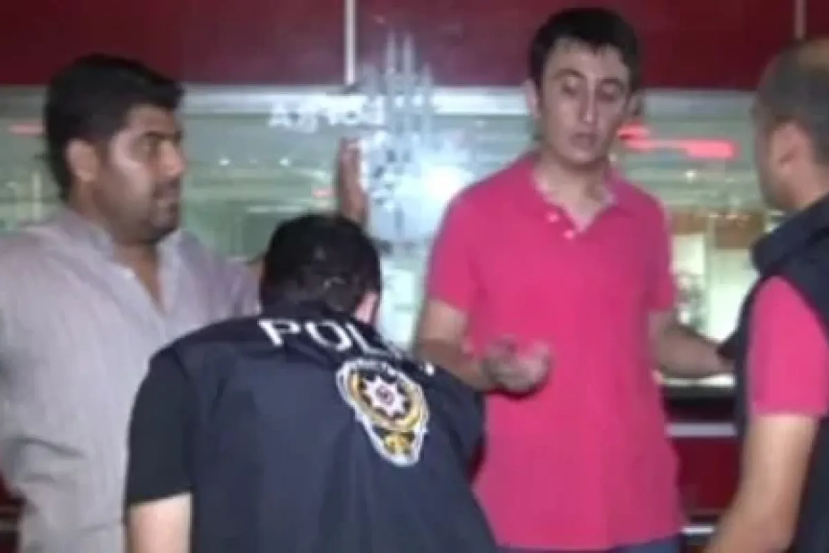 Polis Tek Tek Aradı
