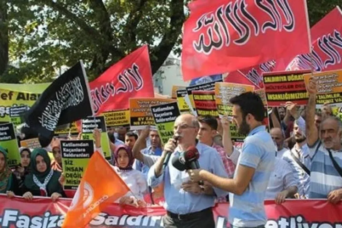 Suriyeli Mültecilere Destek Için Yürüdüler