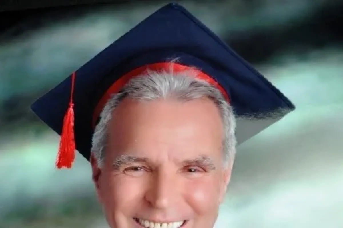 70’lik üniversite Mezunu