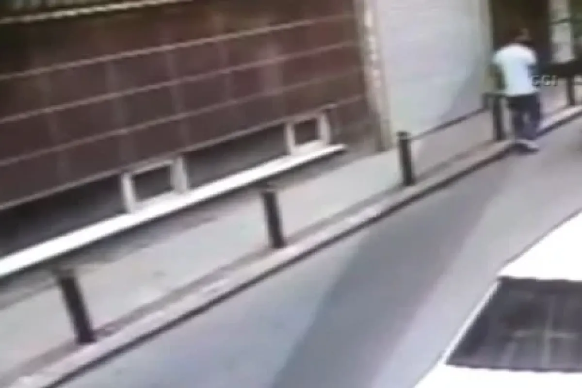 15’lik Kapkaçcı 41. Olayında Kameraya Yakalandı