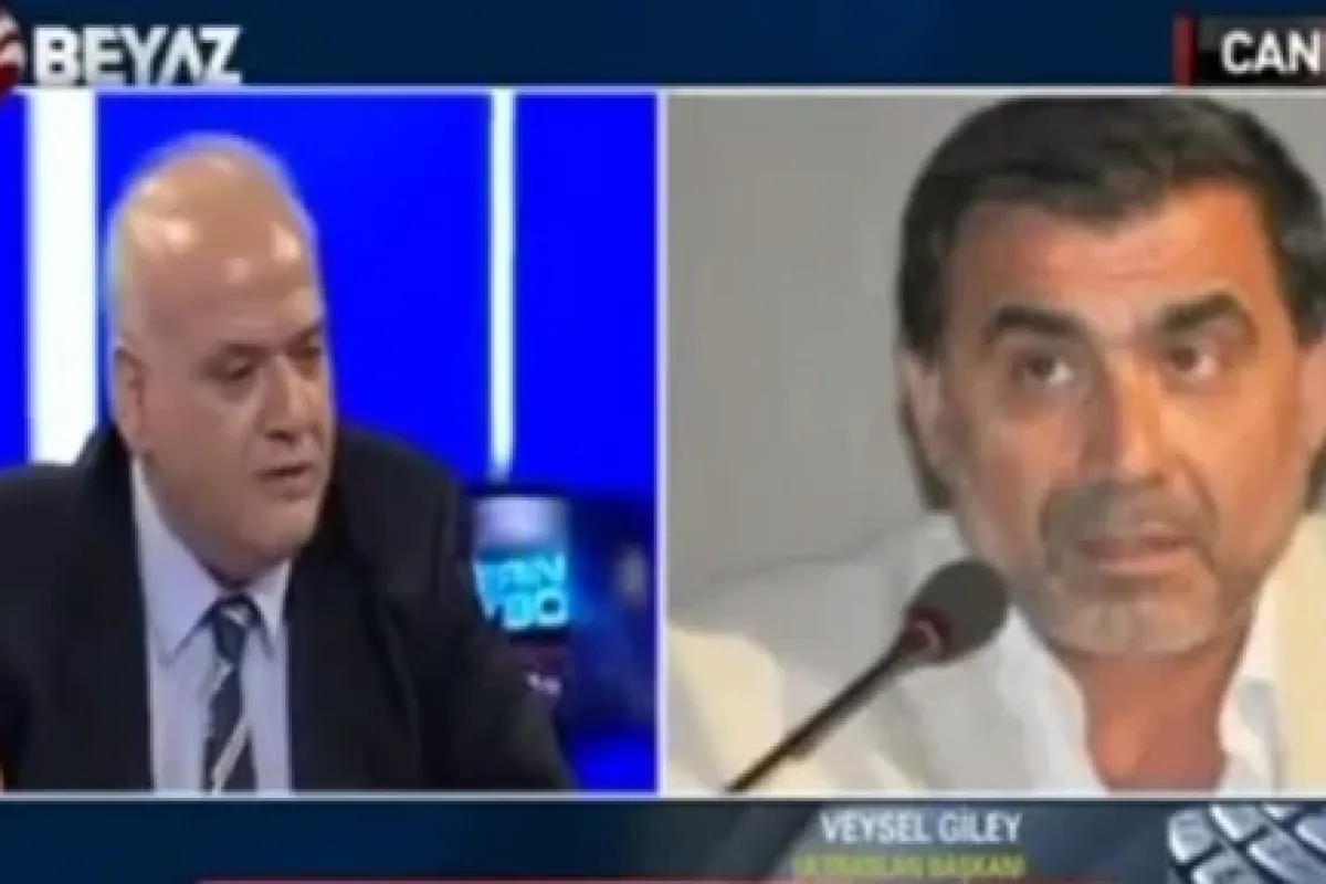 Ahmet Çakar Stüdyoyu Terk Etti