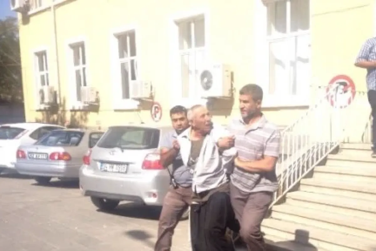 Şalvarına Odun Gizleyip, Adliye Binasına Girmeye çalıştı