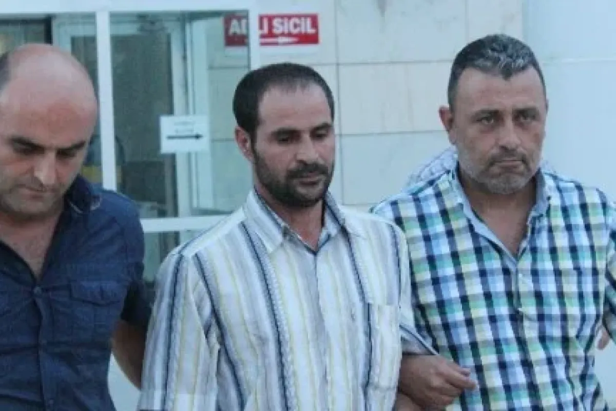 Yatak Odasına Girdi Ve Dehşet Saçtı