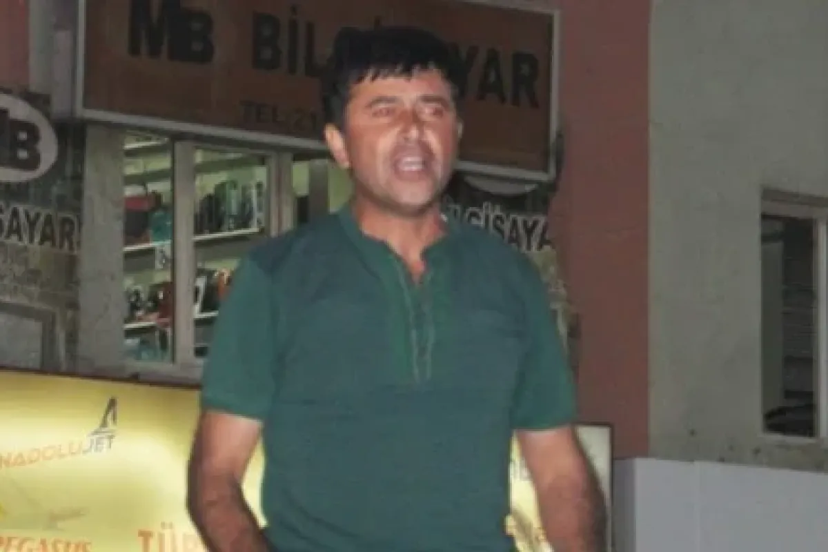 Hakkarili Bir Genç: “kardeşlerim Okulları Yakmayın”
