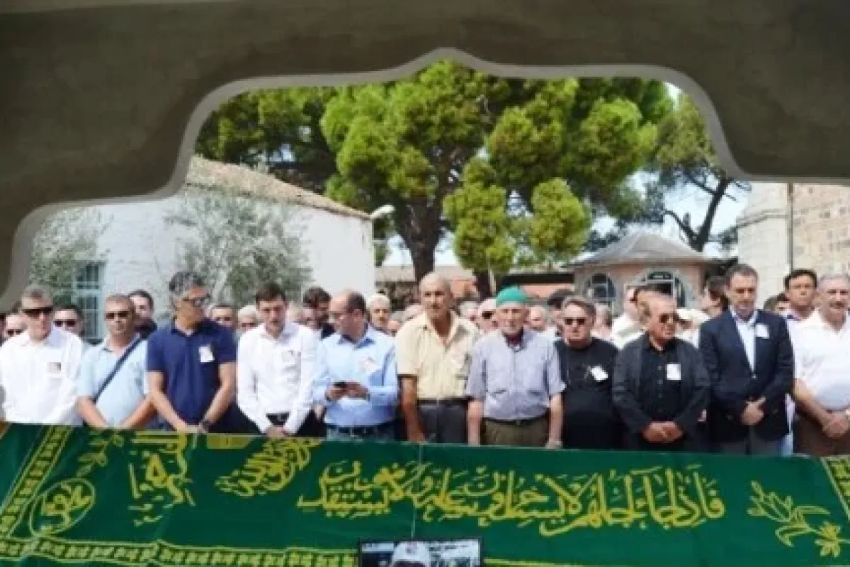 Ünlü Yapımcıya Gözyaşlı Uğurlama