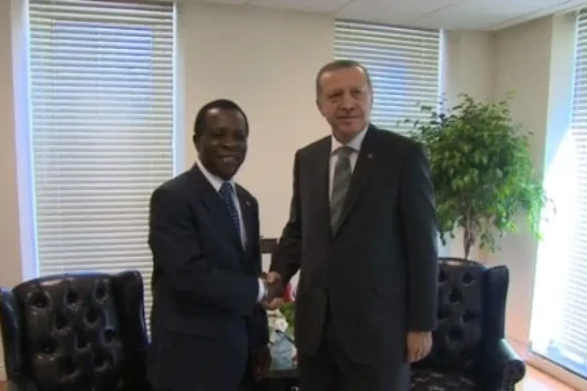 Erdoğan Ikili Görüşmelerini Sürdürdü
