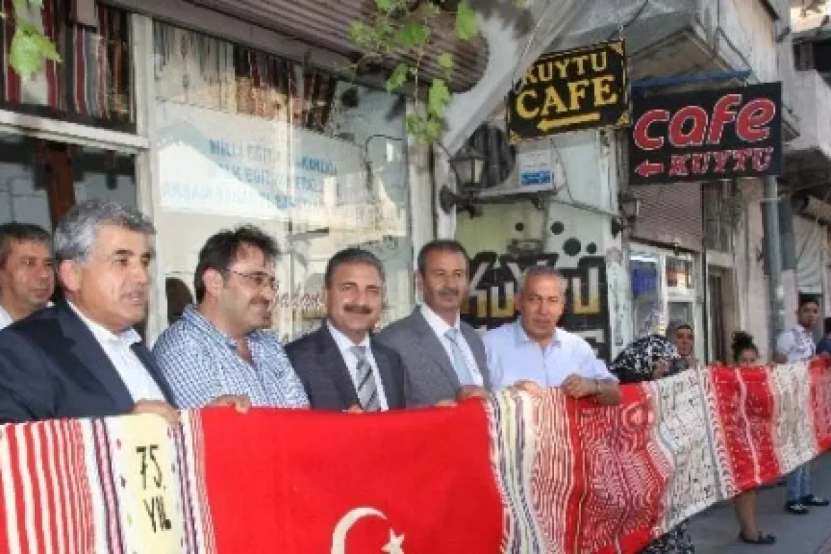 Dünyanın En Uzun Kilimi Erdoğan’ı Bekliyor