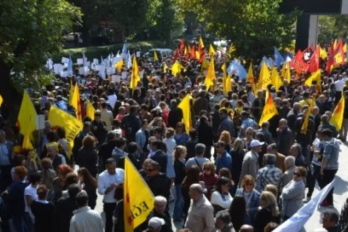 Öğretmenler Iş Bıraktı
