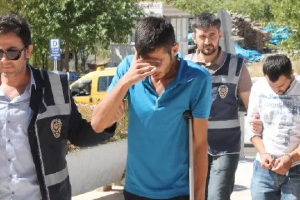 4 Ayrı şehirde 36 Ev Soydular