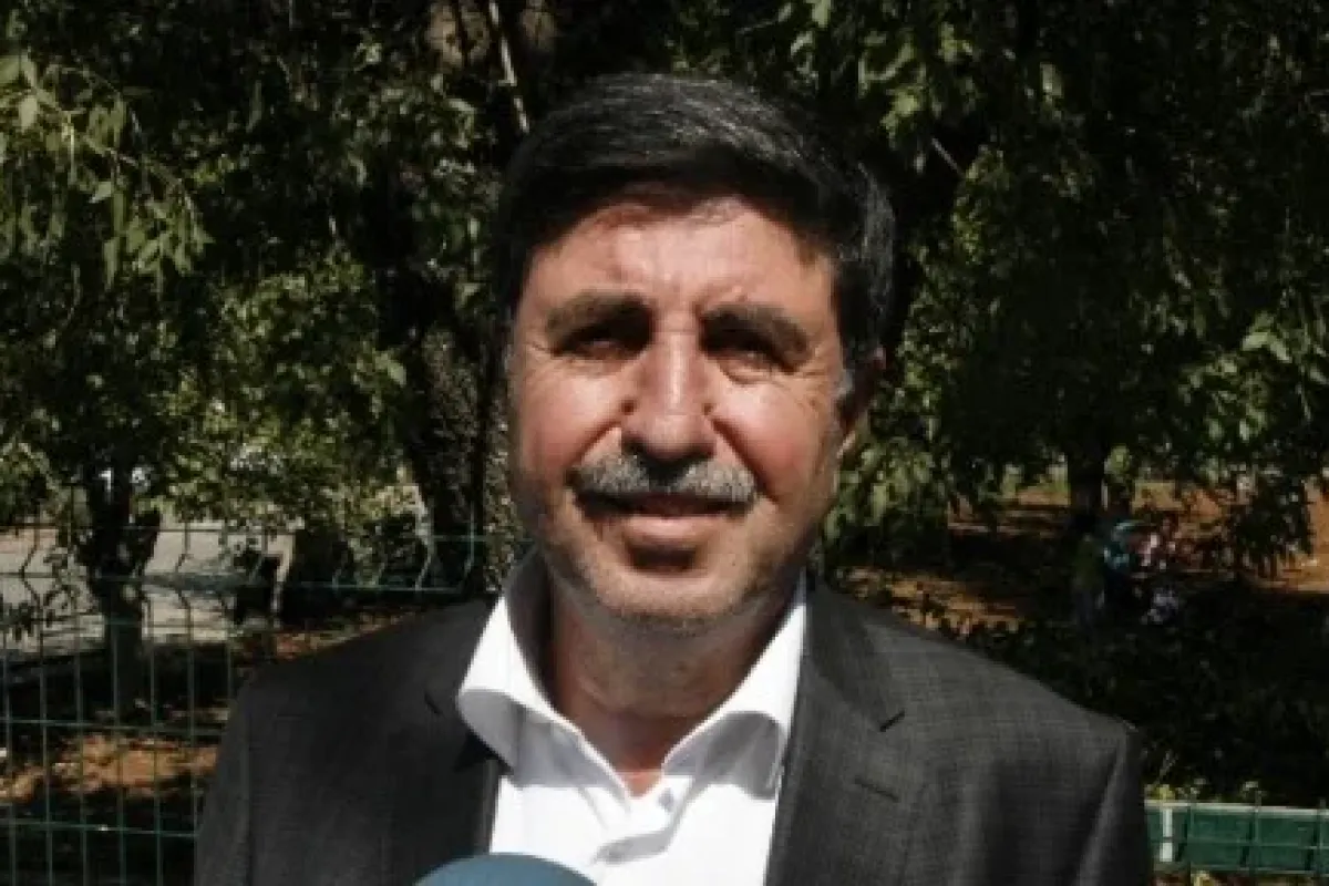 Hdp’li Vekil Yezidi Kampında