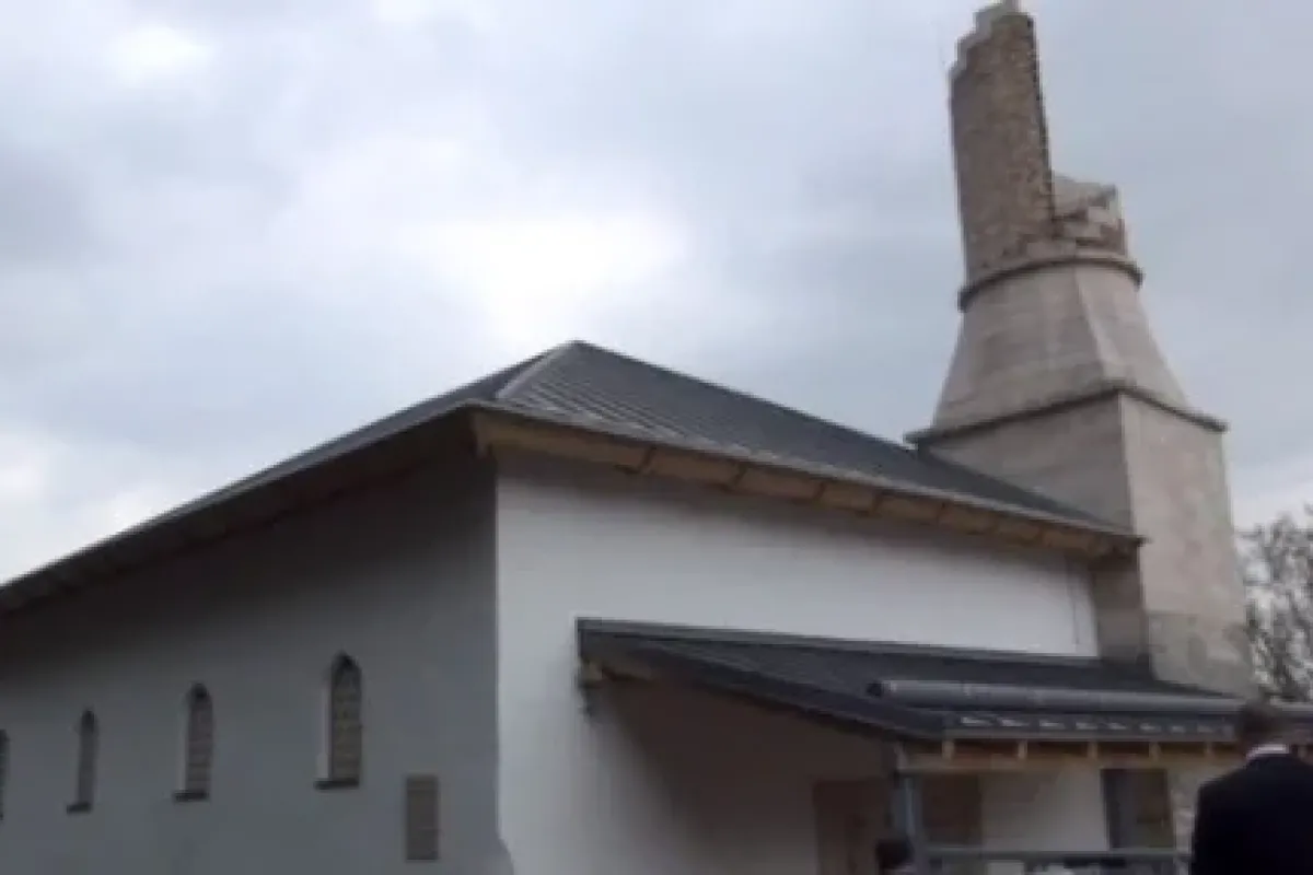 Tarihi Caminin Altına Içkili Mekan Açtılar