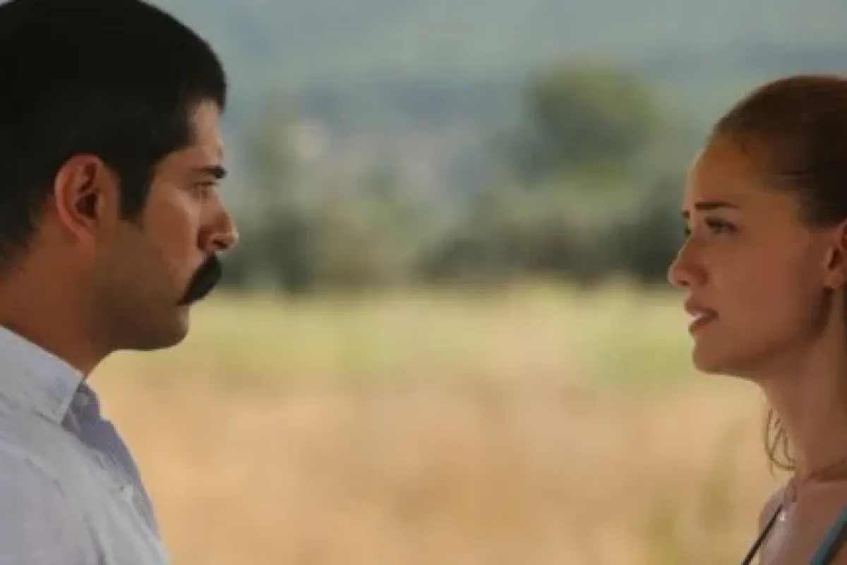 Yılın Aşk Filminden Ilk Kareler