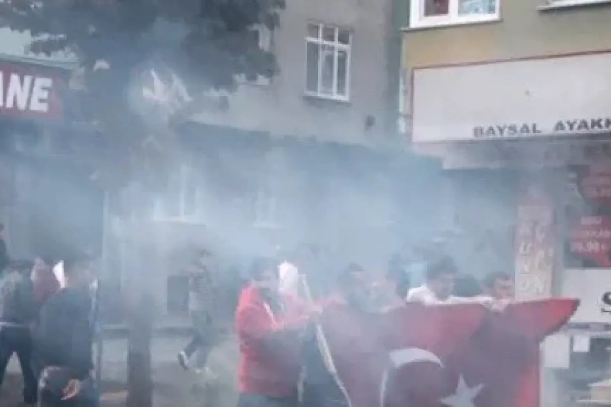 Dağılmayan Gruba Polis Müdahalesi