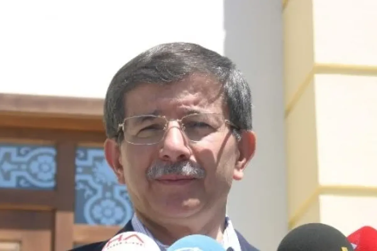 Başbakan Yaralı Polisi Ziyaret Etti