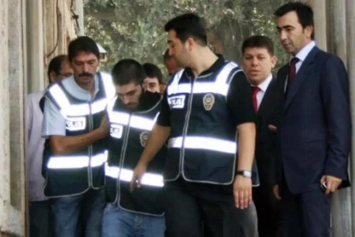 Cem Garipoğlu Intihar Mı Etti ?