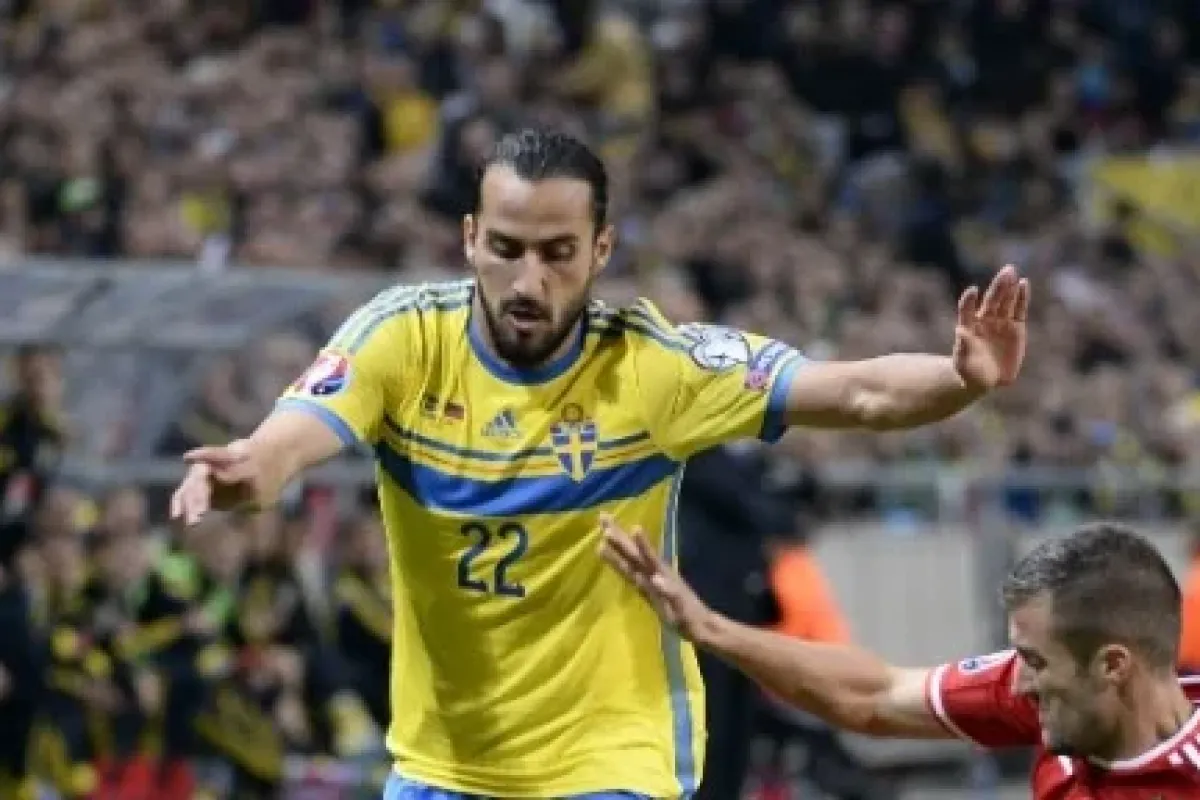 İsveç Erkan Zengin Ve Jimmy Durmaz Ile Güldü