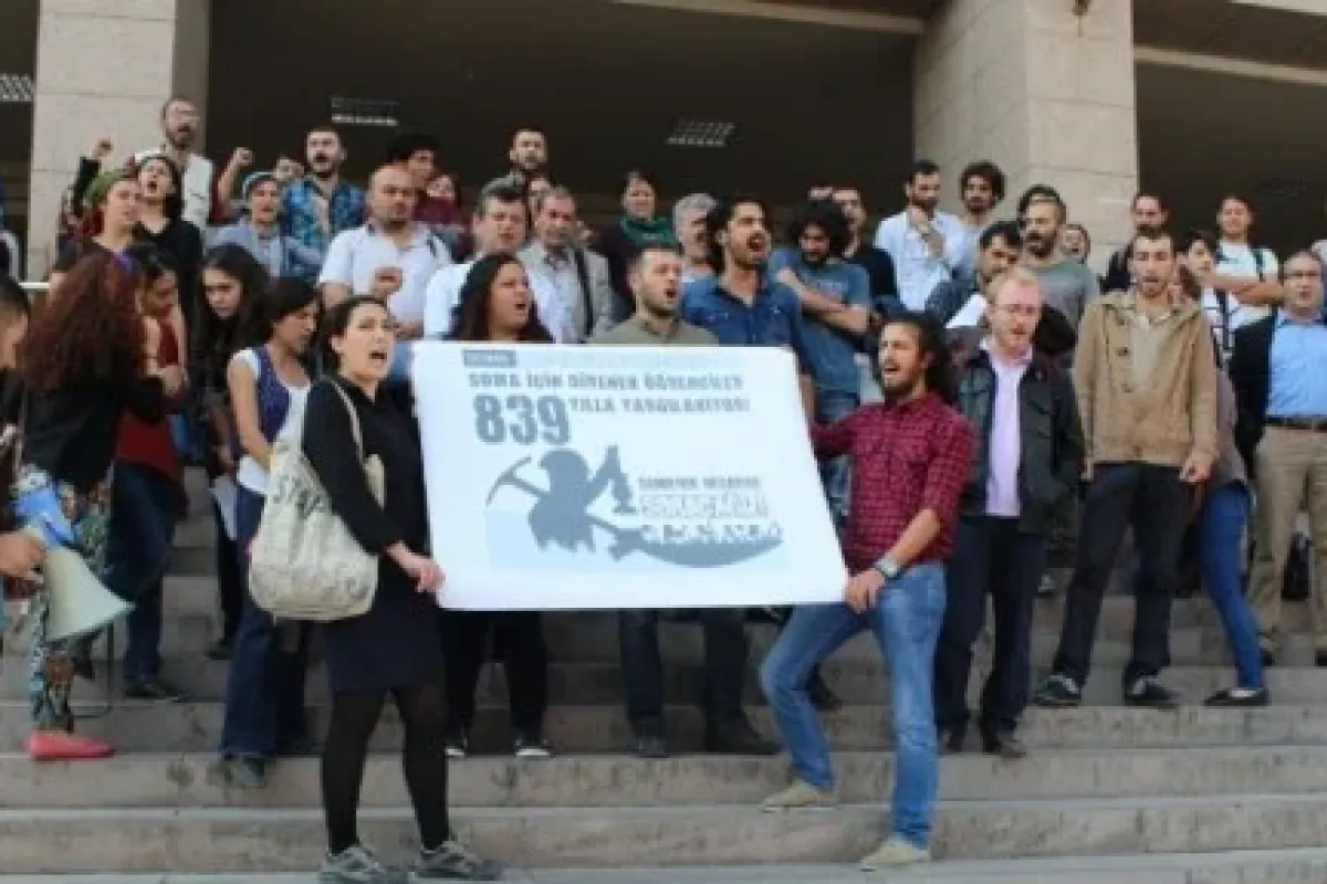 Adliye önünde Eylem