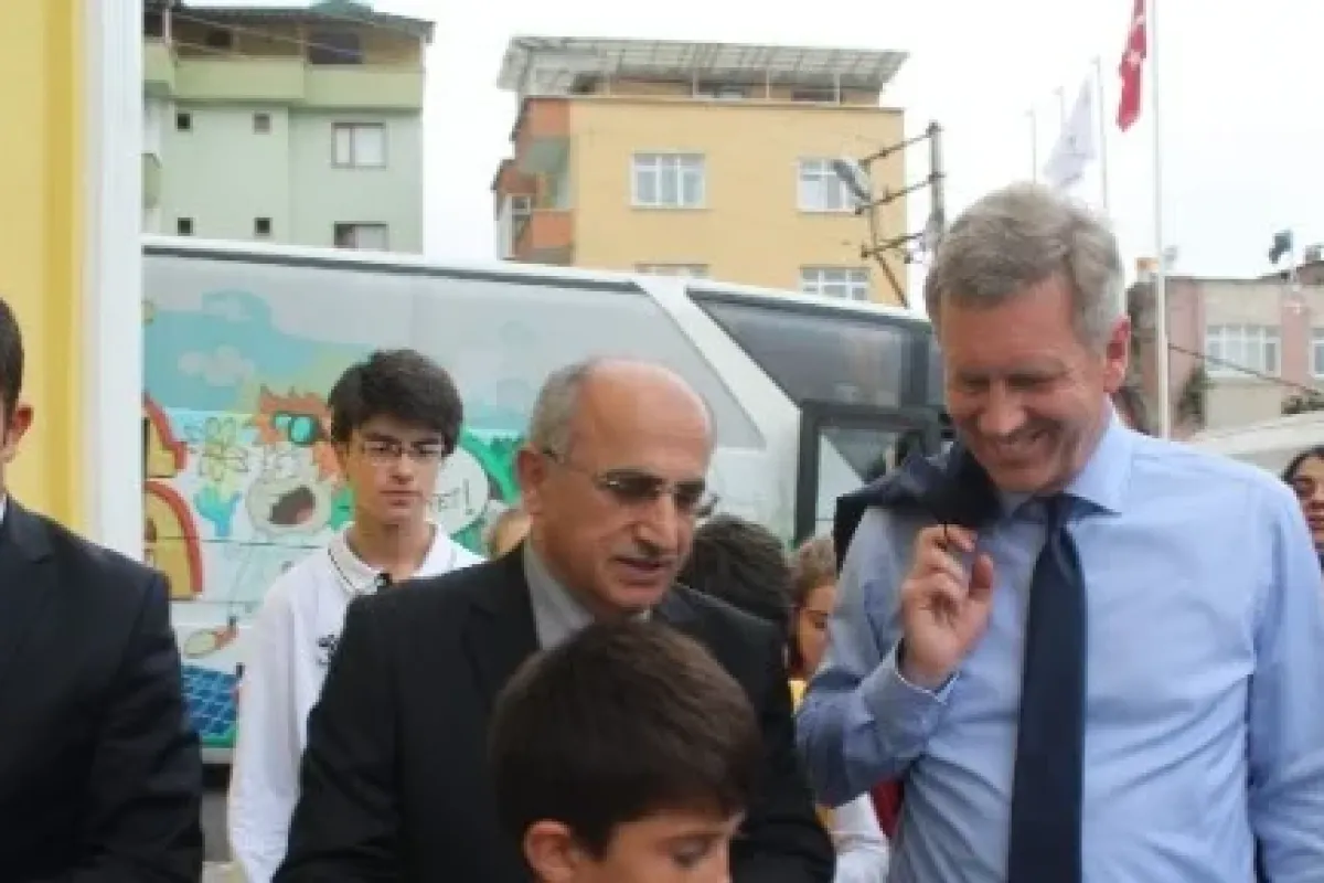Eski Cumhurbaşkanı Trabzon’da