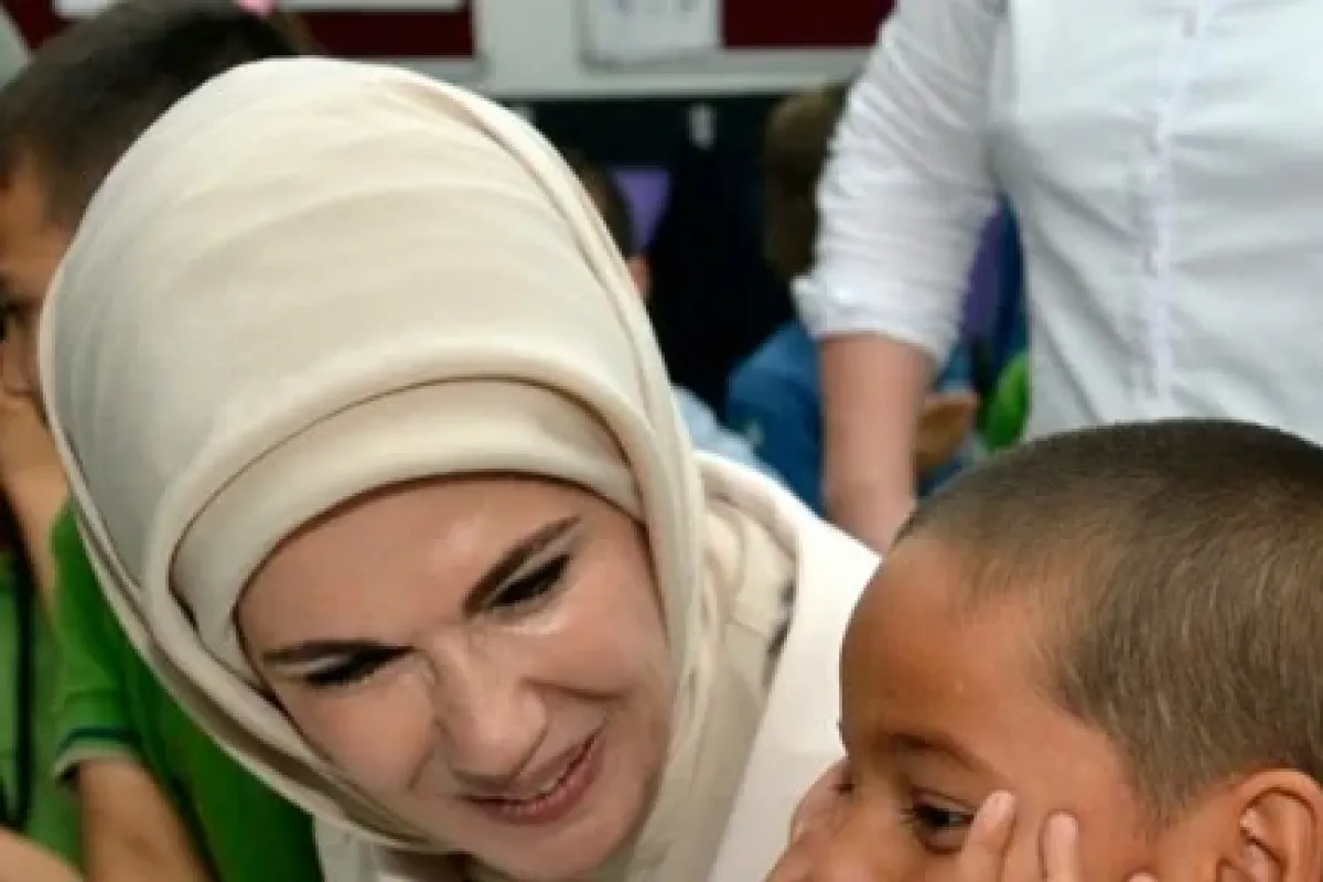 Cumhurbaşkanı’nın Eşi Yetim çocukları Kabul Etti