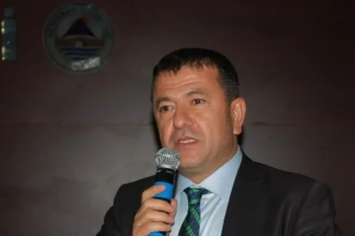 Açtı Ağzını Yumdu Gözünü